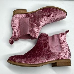 Toms Ella Chelsea Velvet Pink Booties Size 6 W Pink Boots Feminine